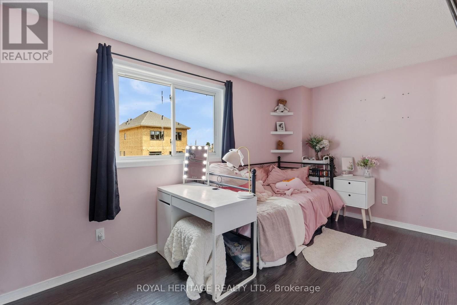 Photo 24 of 1471 Connery Crescent, Oshawa ON