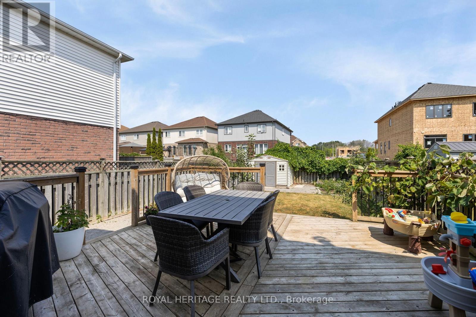 Photo 36 of 1471 Connery Crescent, Oshawa ON