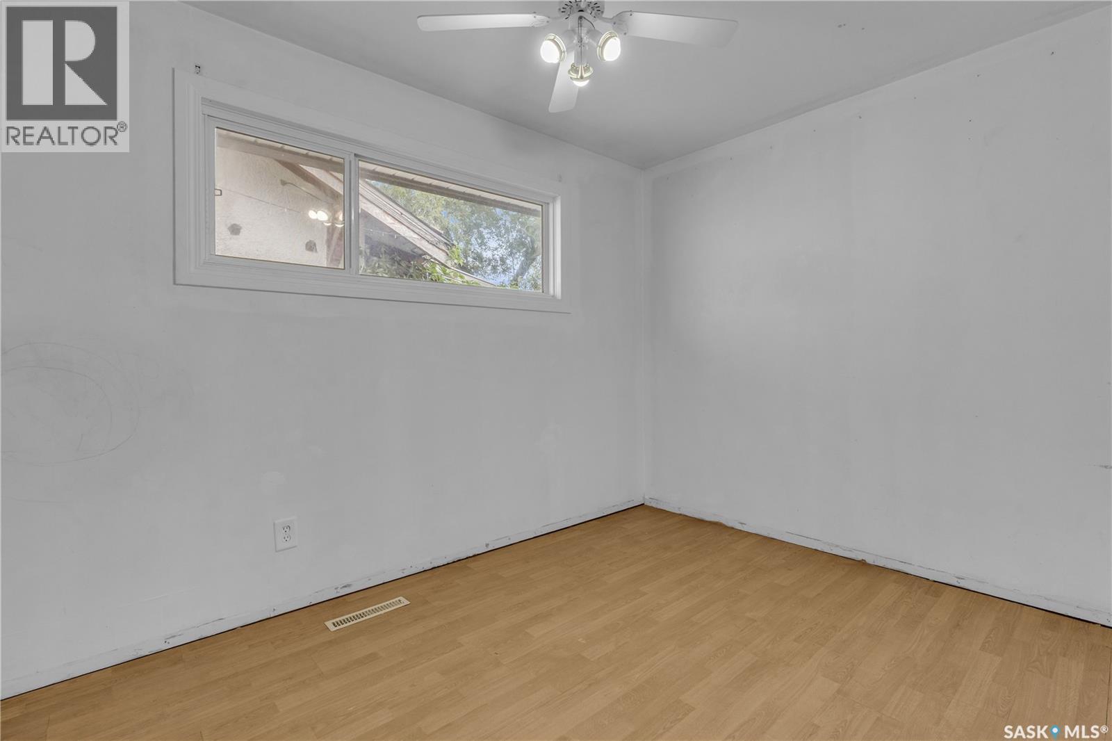 Photo 27 of 2071 Connaught Street, Regina SK