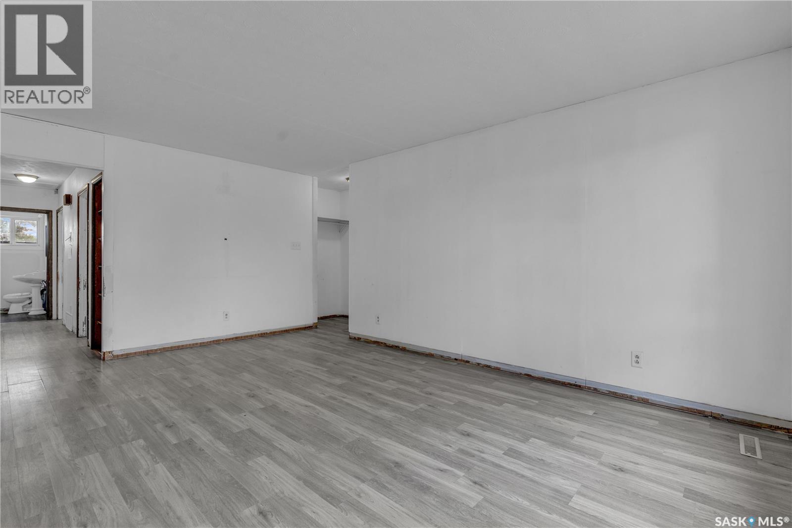 Photo 25 of 2071 Connaught Street, Regina SK