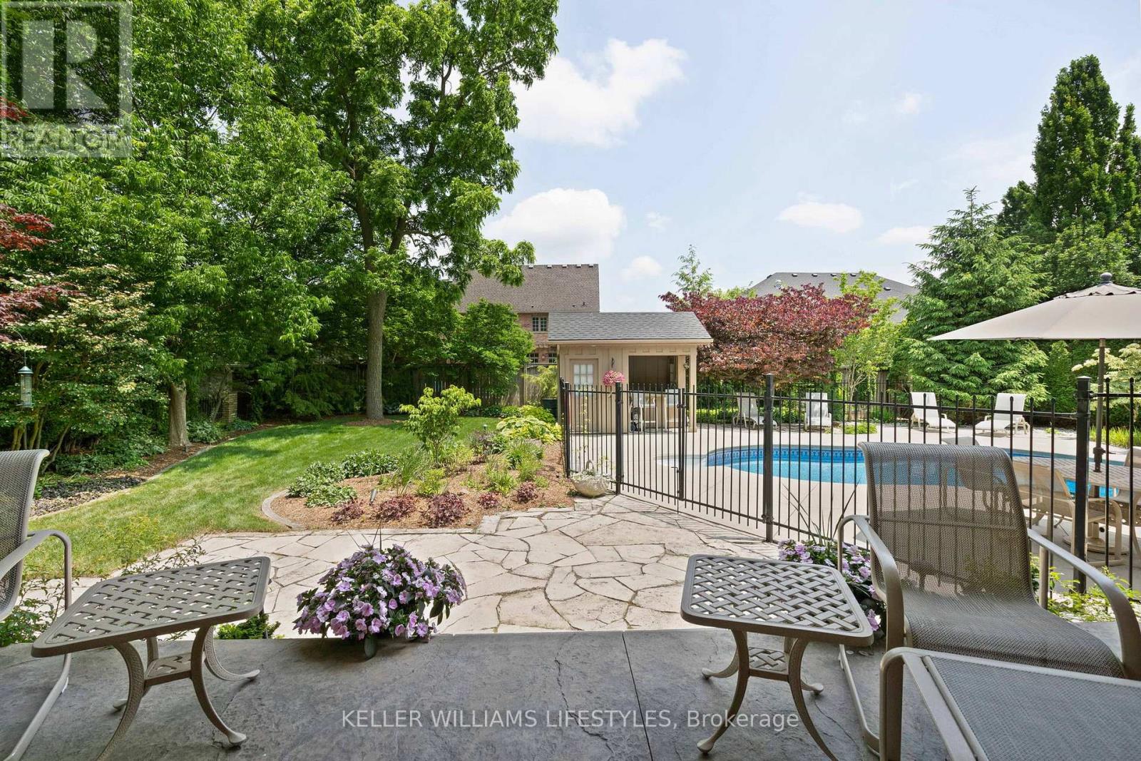 Photo 44 of 95 Highland Woods Court, London South ON