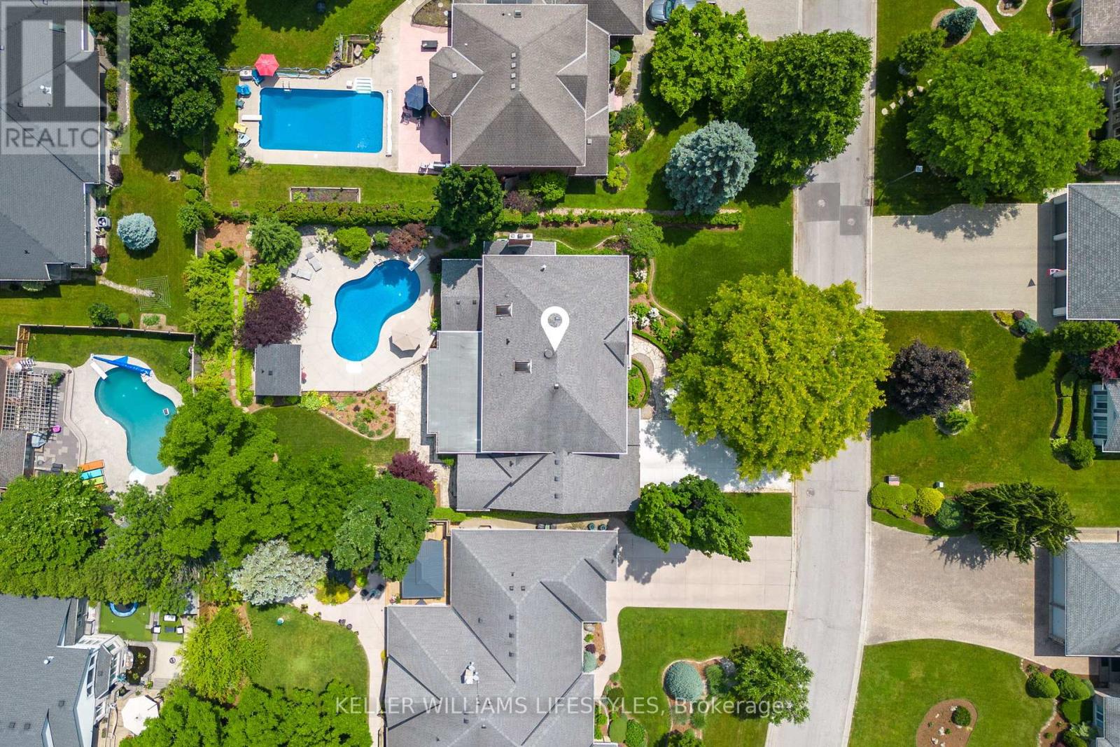 Photo 48 of 95 Highland Woods Court, London South ON