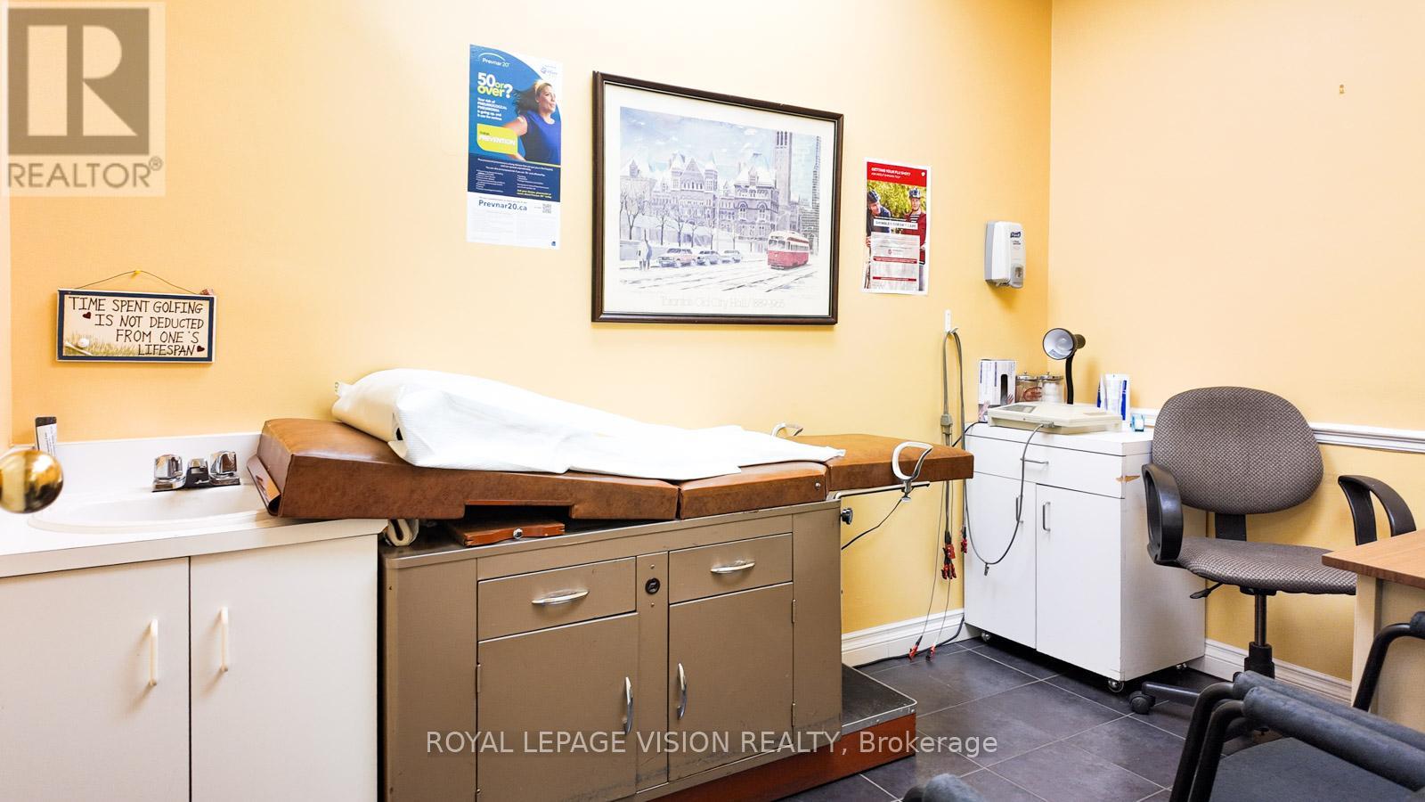Photo 17 of 1 2085 Weston Road, Toronto ON