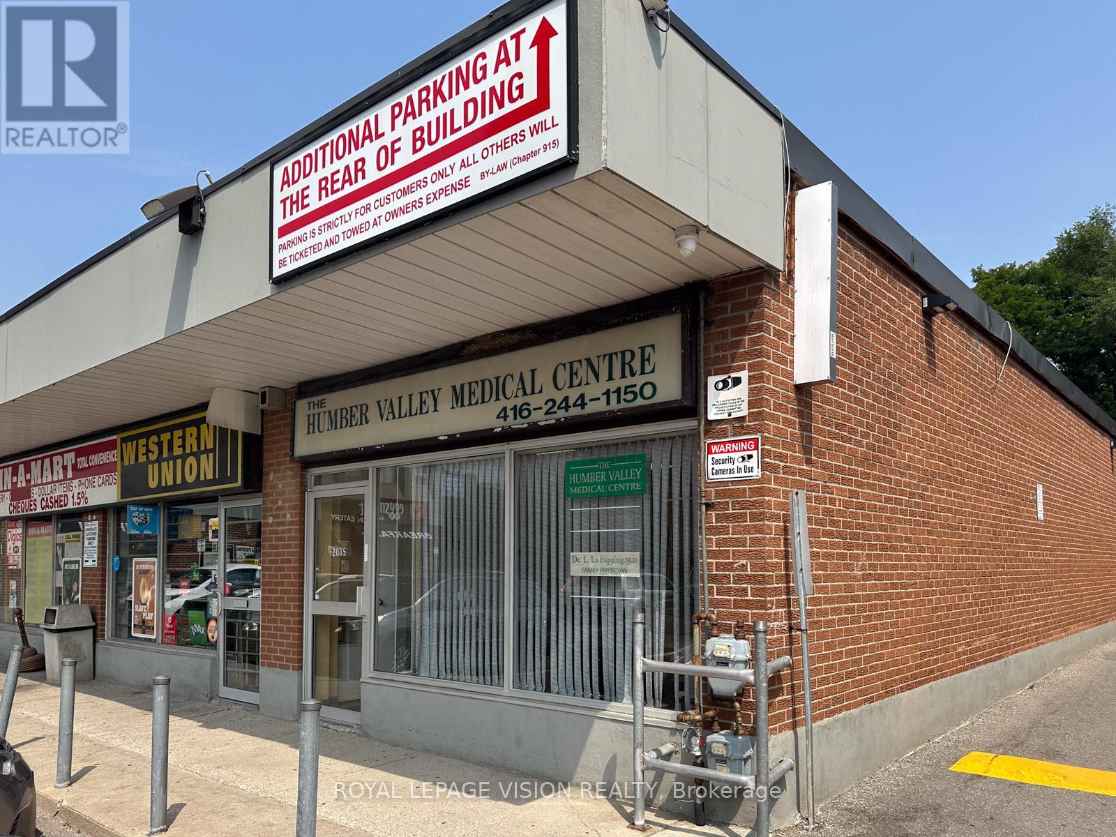 Photo 2 of 1 2085 Weston Road, Toronto ON