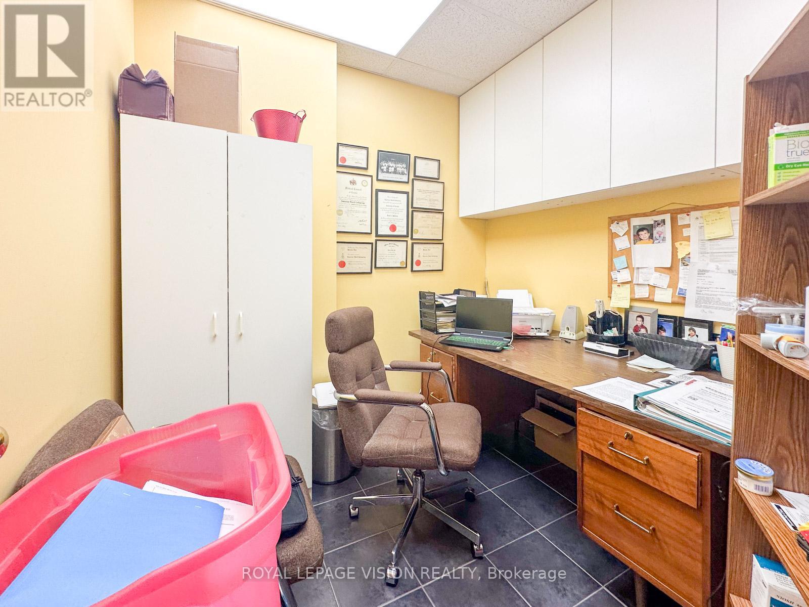 Photo 8 of 1 2085 Weston Road, Toronto ON