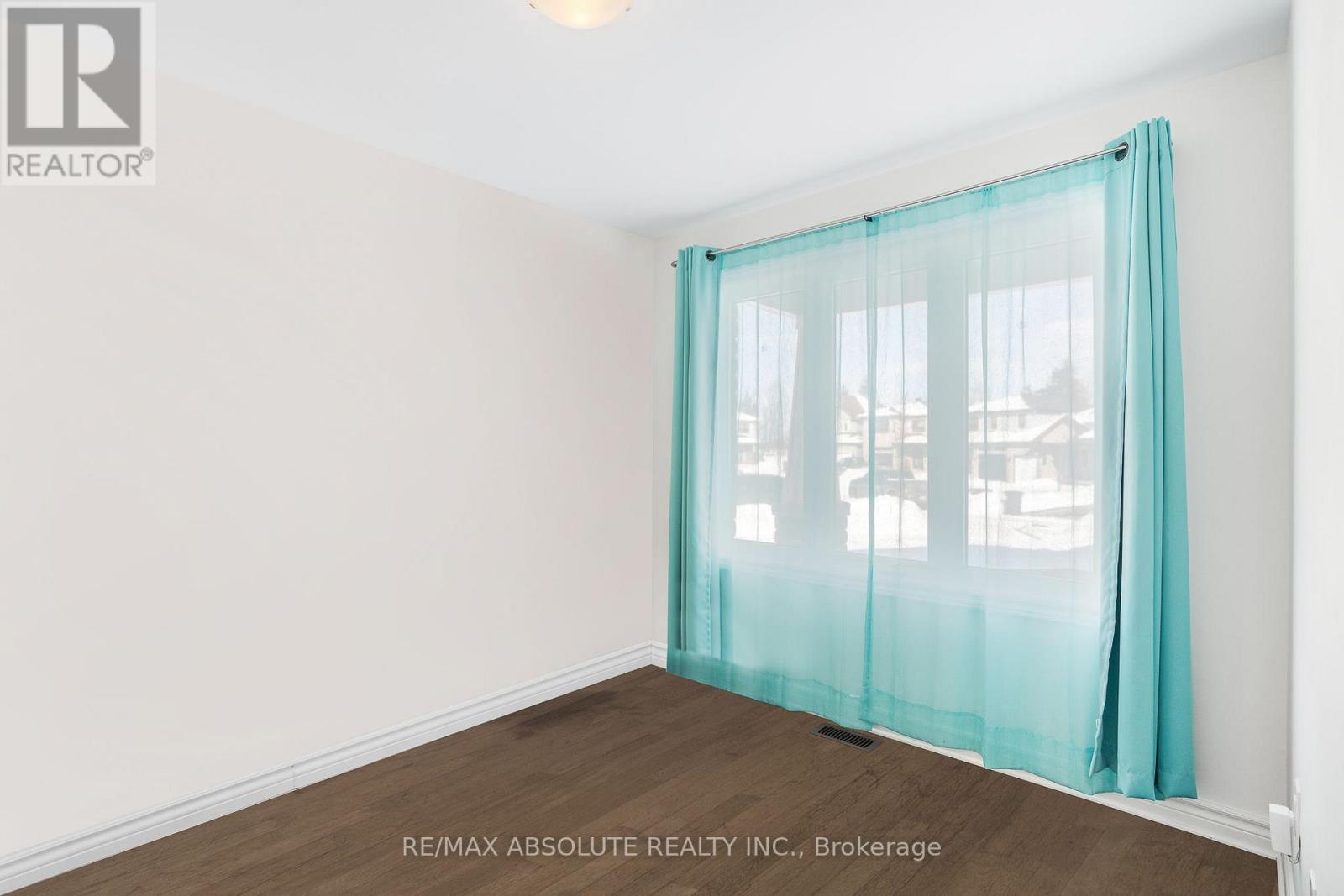 Photo 17 of 625 Robert Street, Clarencerockland ON