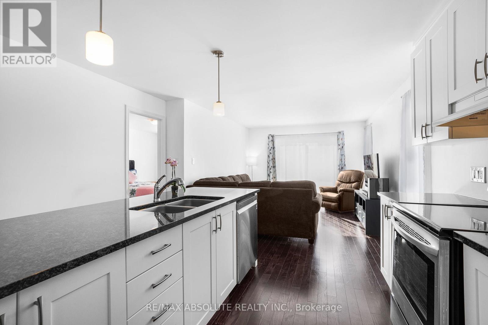 Photo 7 of 625 Robert Street, Clarencerockland ON