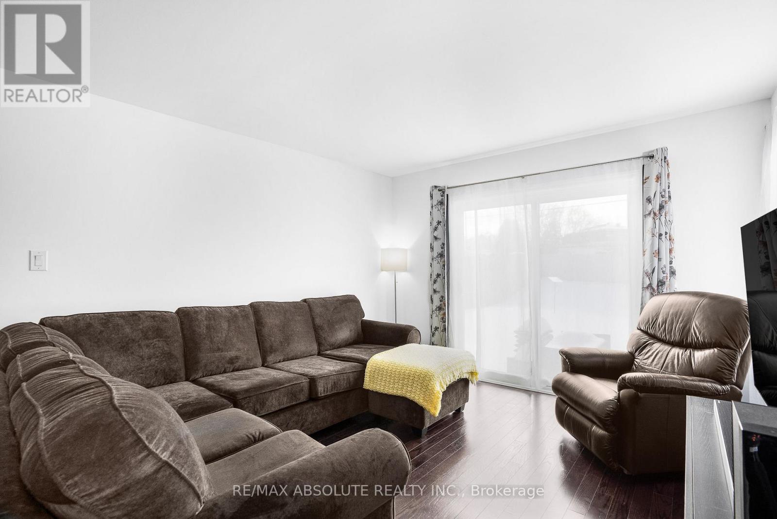 Photo 9 of 625 Robert Street, Clarencerockland ON