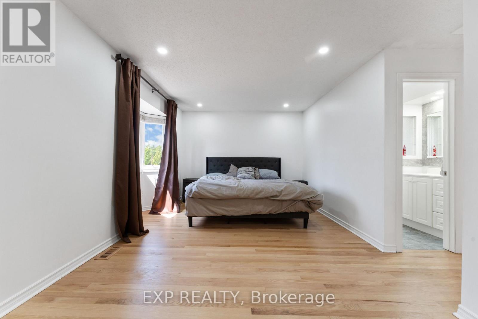 Photo 31 of 1762 Sunview Drive, Ottawa ON