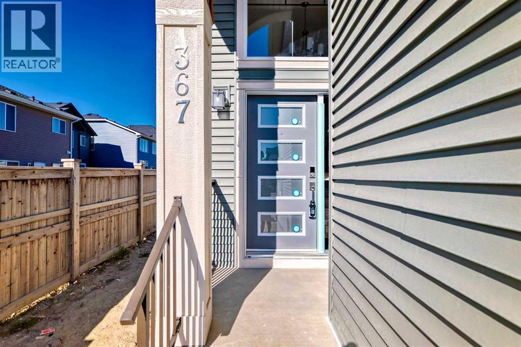 Single Family House 3 Level for Sale in  Homestead Grove NE Homestead Calgary 