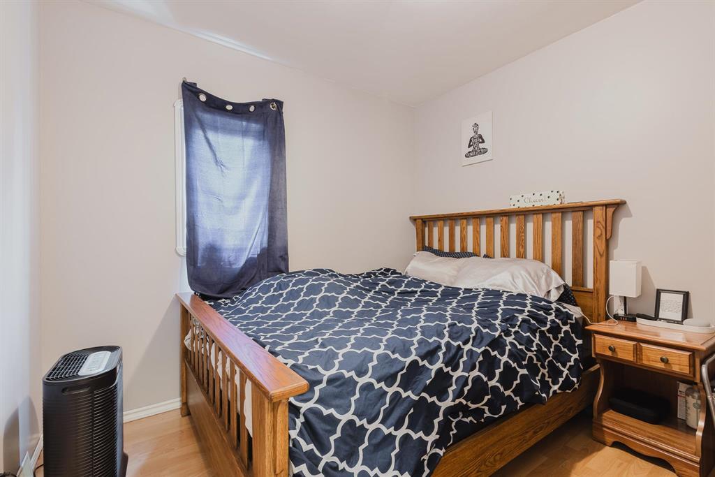 Photo 17 of 872 Chalmers Avenue, Winnipeg MB