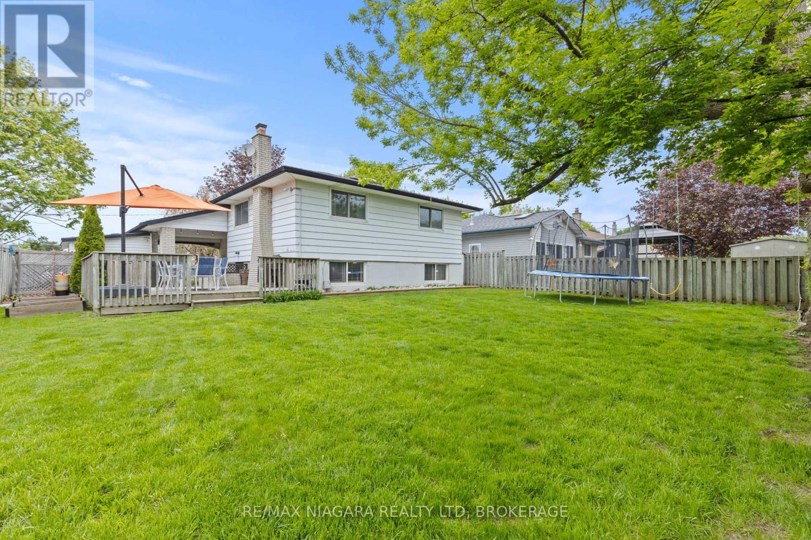 Photo 31 of 20 Centennial Drive, St Catharines ON