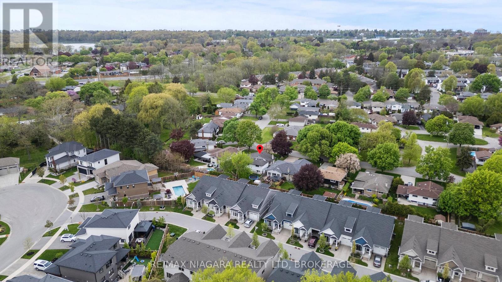 Photo 34 of 20 Centennial Drive, St Catharines ON