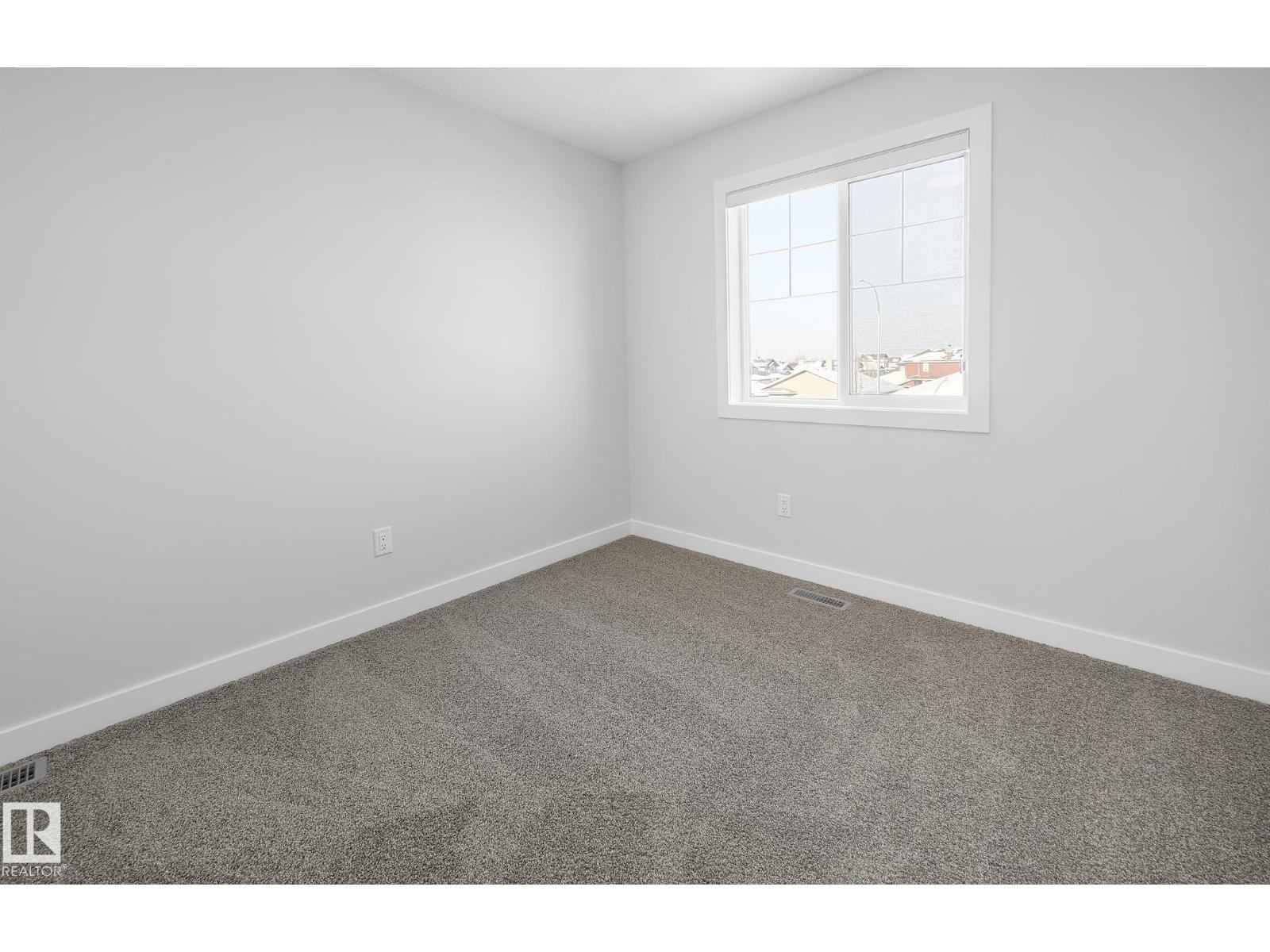Photo 20 of 760 Berg Lo, Leduc AB