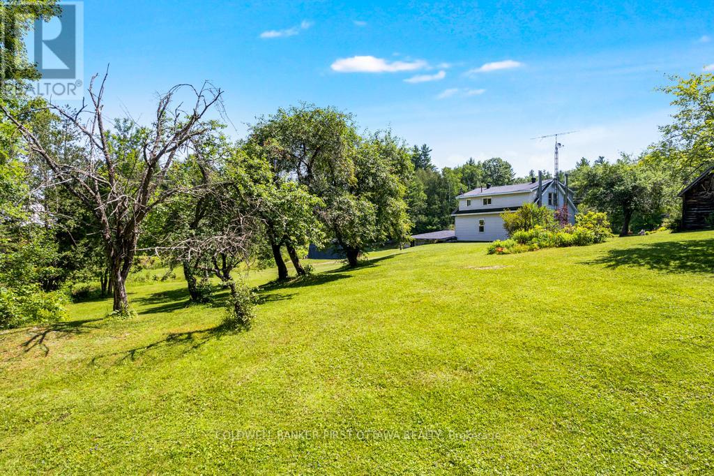 Photo 21 of 9252 Highway 511 Road, Lanark Highlands ON