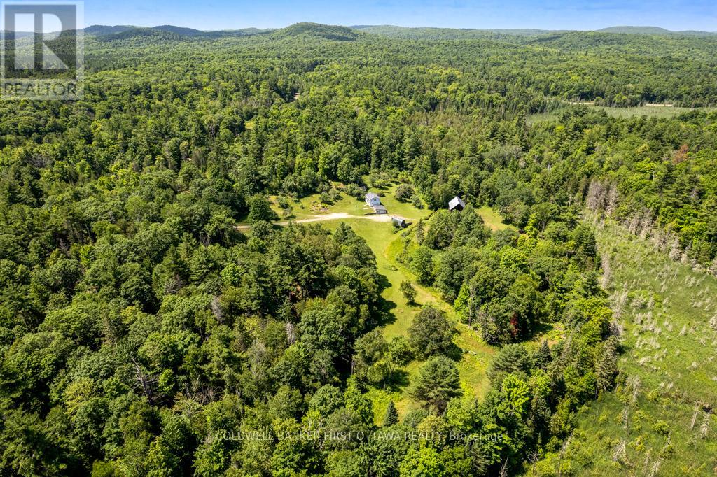 Photo 24 of 9252 Highway 511 Road, Lanark Highlands ON