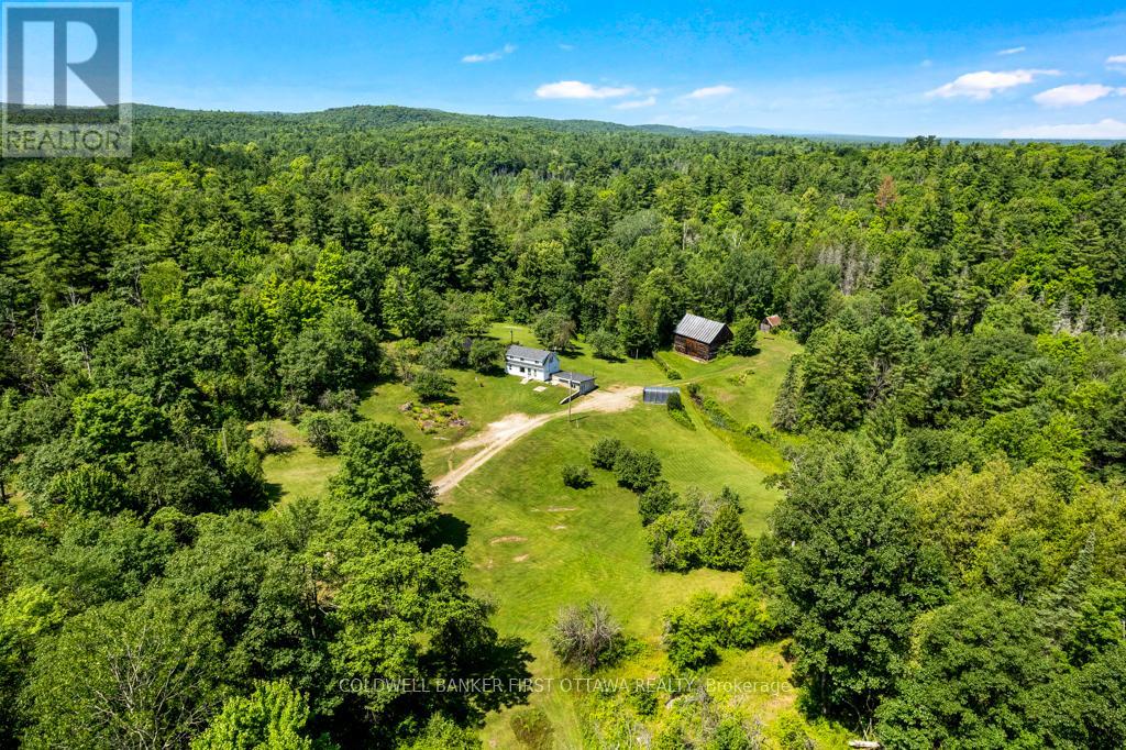 Photo 23 of 9252 Highway 511 Road, Lanark Highlands ON