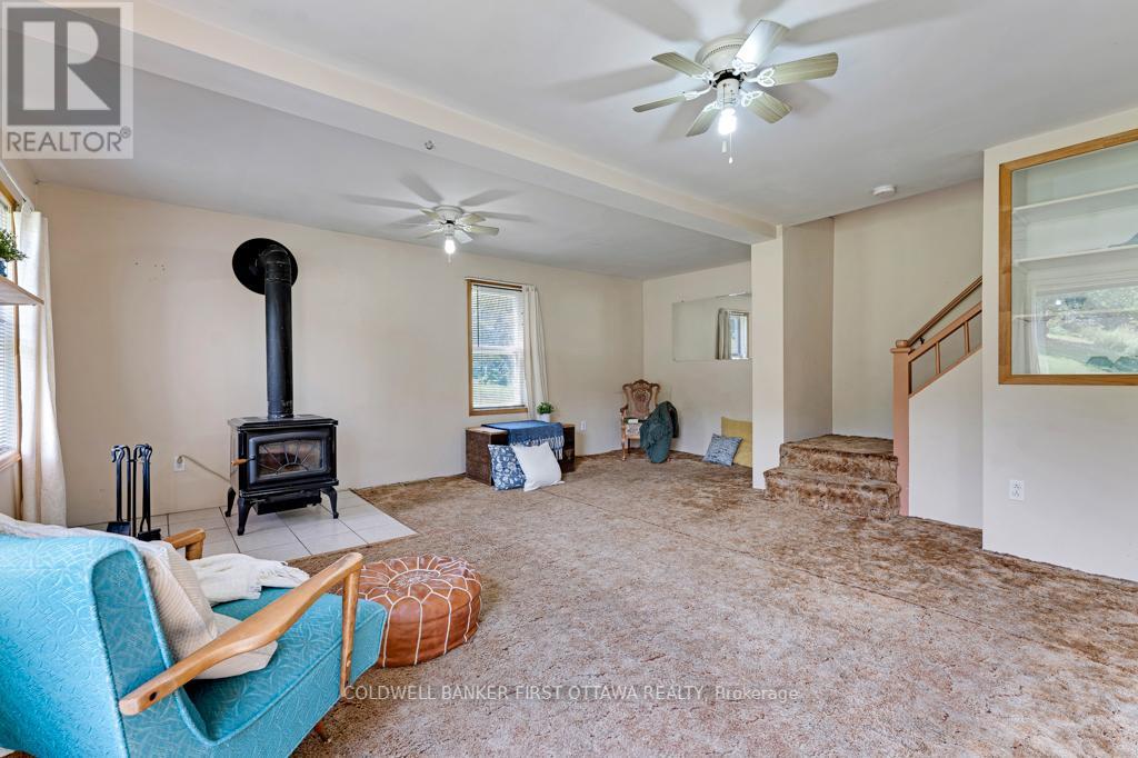 Photo 10 of 9252 Highway 511 Road, Lanark Highlands ON