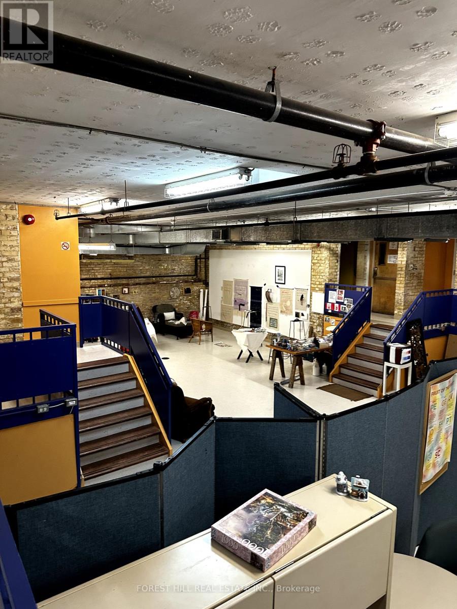 Photo 9 of Lower 525 Bloor Street E, Toronto ON