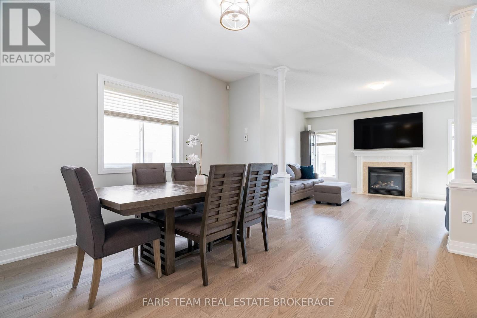Photo 11 of 1377 Sheldon Street, Innisfil ON