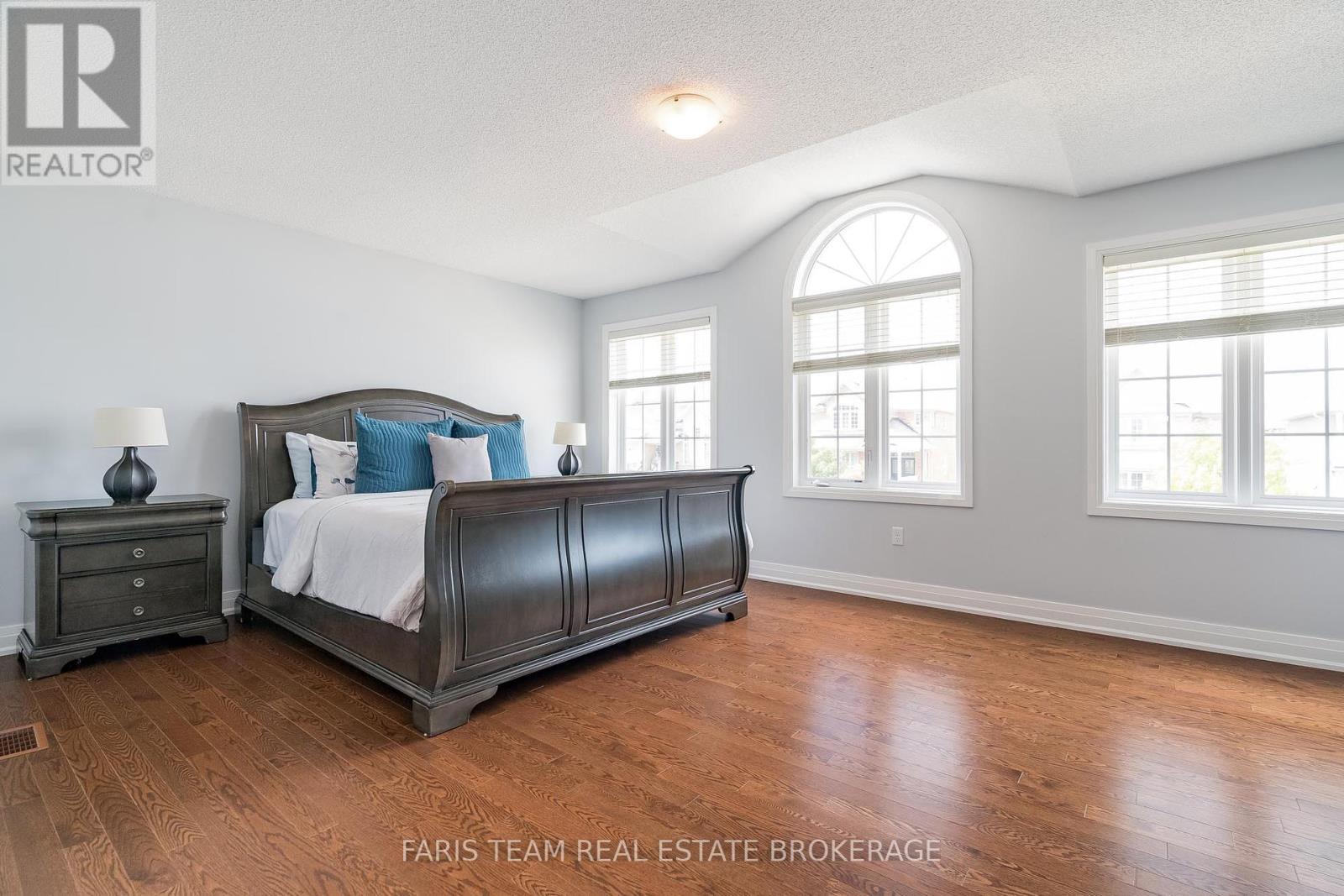 Photo 20 of 1377 Sheldon Street, Innisfil ON