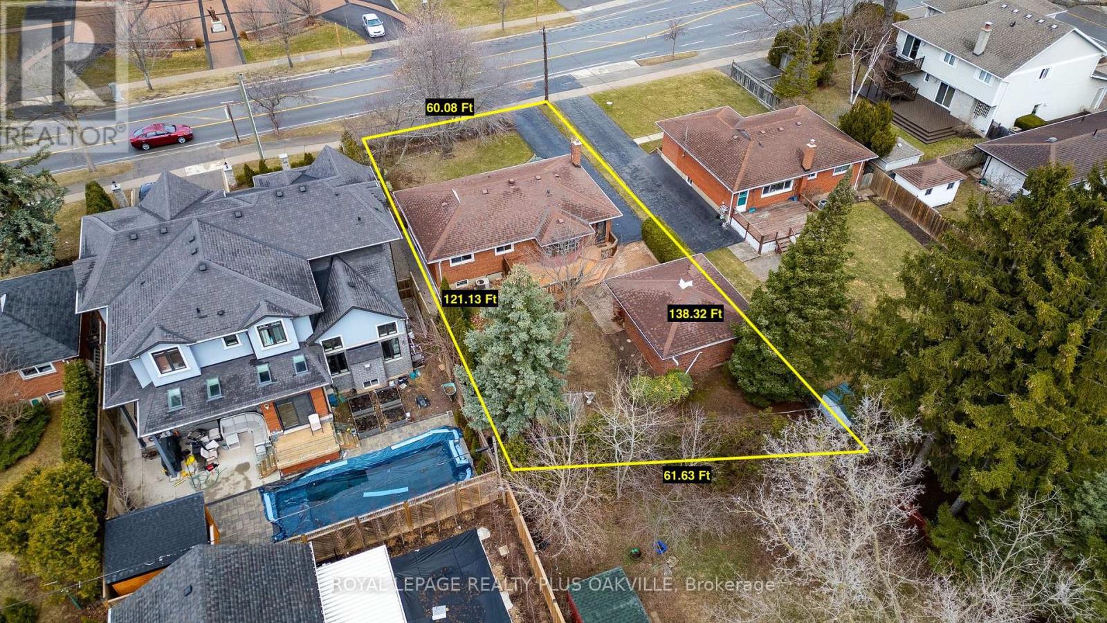 Photo 6 of 2416 Rebecca Street, Oakville ON