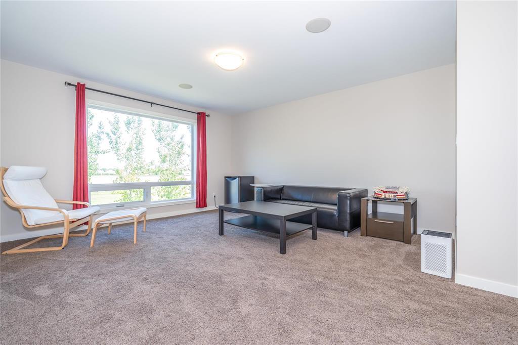 Photo 21 of 47 Eagleview Road, Winnipeg MB
