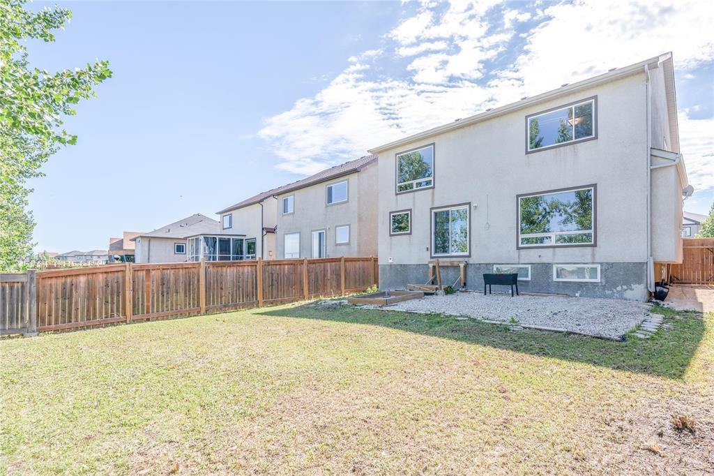 Photo 24 of 47 Eagleview Road, Winnipeg MB