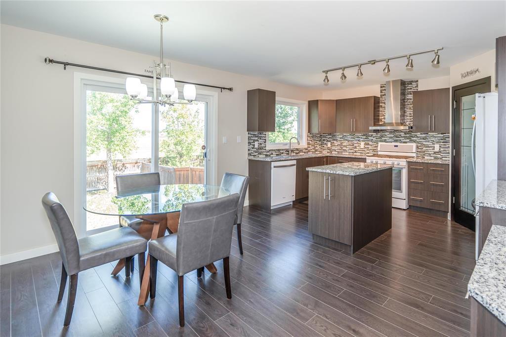 Photo 9 of 47 Eagleview Road, Winnipeg MB