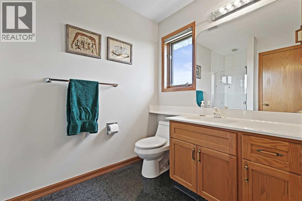 Single Family House for Sale in  Schiller Crescent NW Scenic Acres Calgary 
