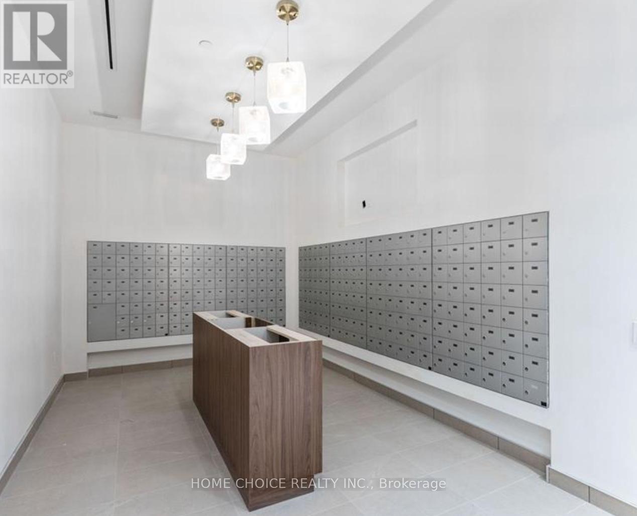Photo 13 of 1910 10 Deerlick Court, Toronto ON