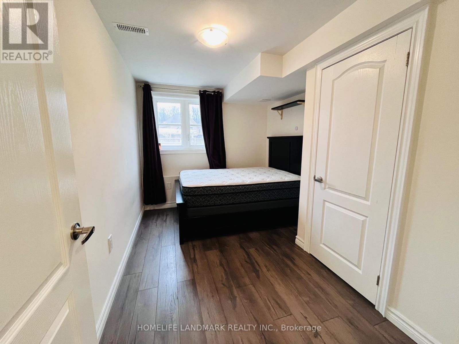Photo 10 of Bsmt 21 Plantain Lane, Richmond Hill ON
