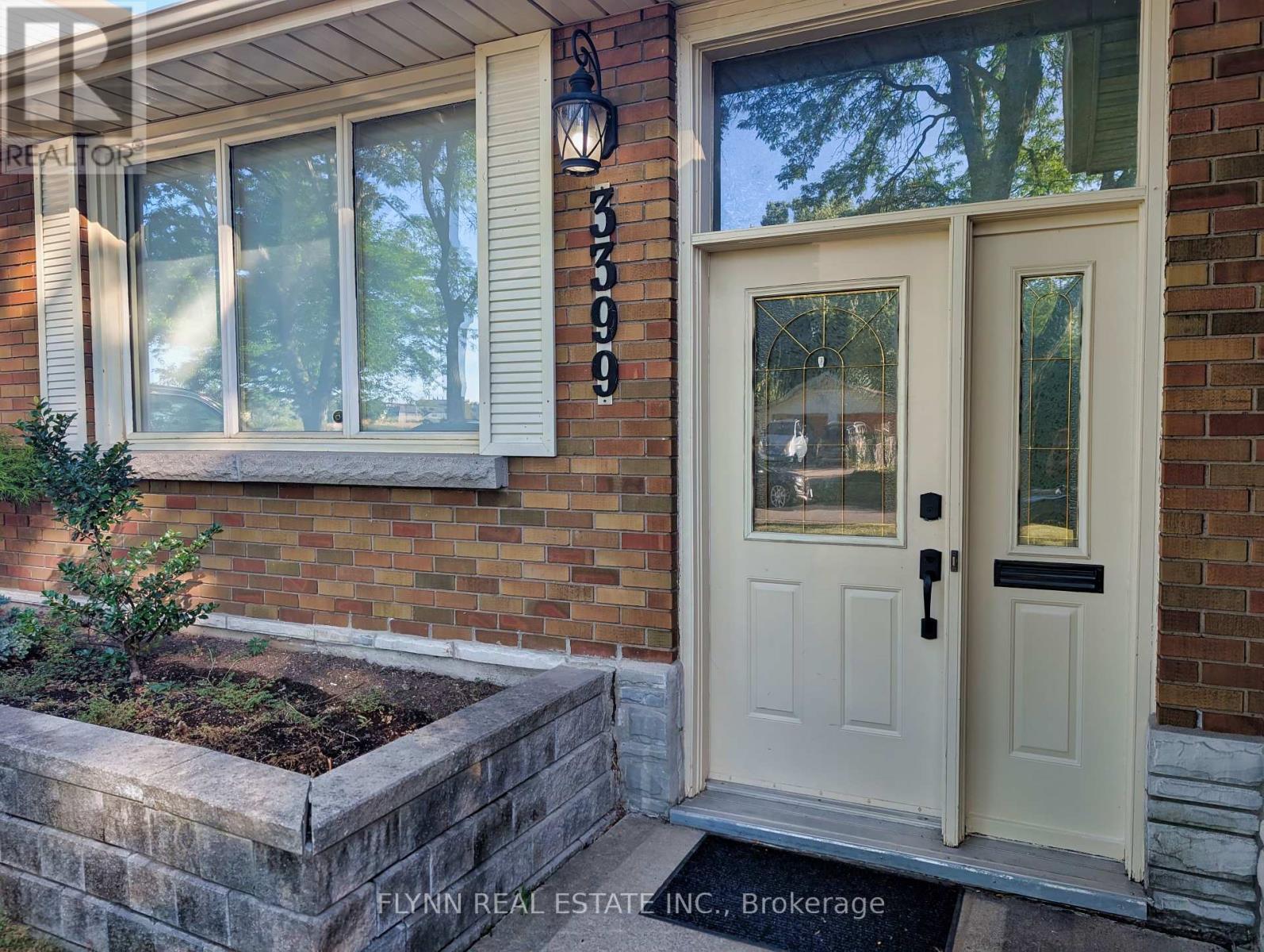 Photo 4 of 3399 Cattell Drive, Niagara Falls ON