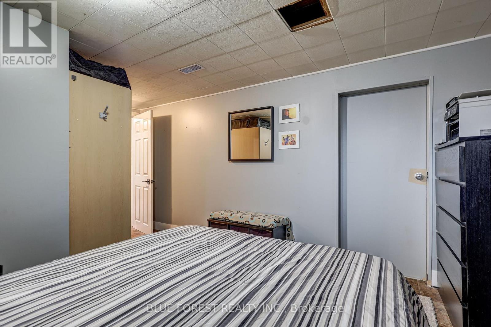Photo 18 of 199 Burlington Street, London South ON