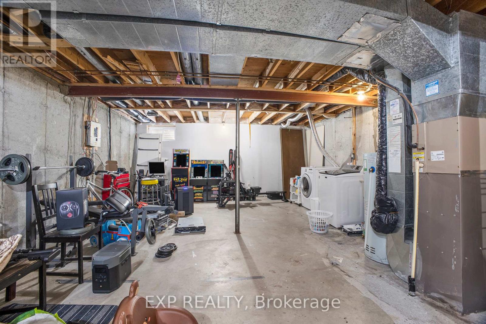 Photo 7 of 68 30 Baneberry Crescent, Ottawa ON