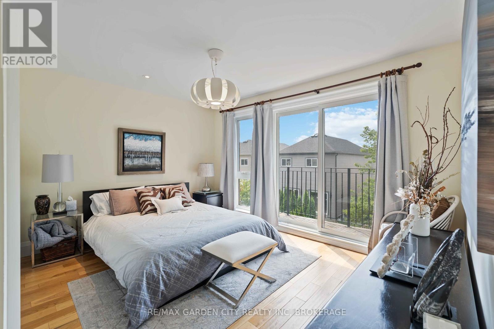 Photo 16 of 2 Stepney Street, St Catharines ON