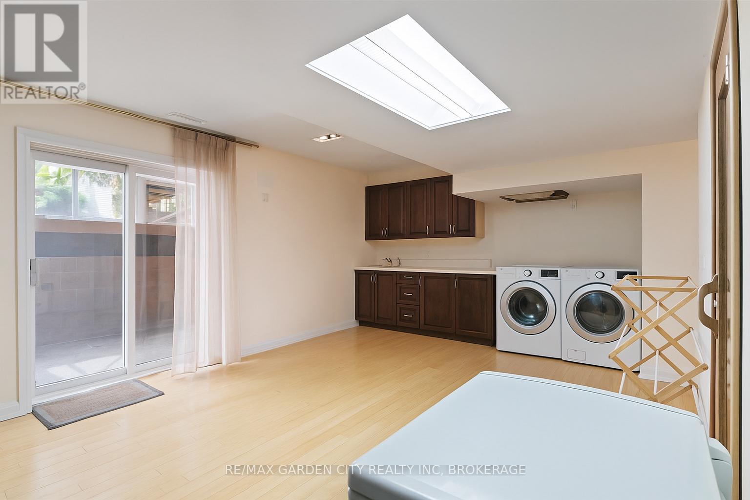 Photo 27 of 2 Stepney Street, St Catharines ON