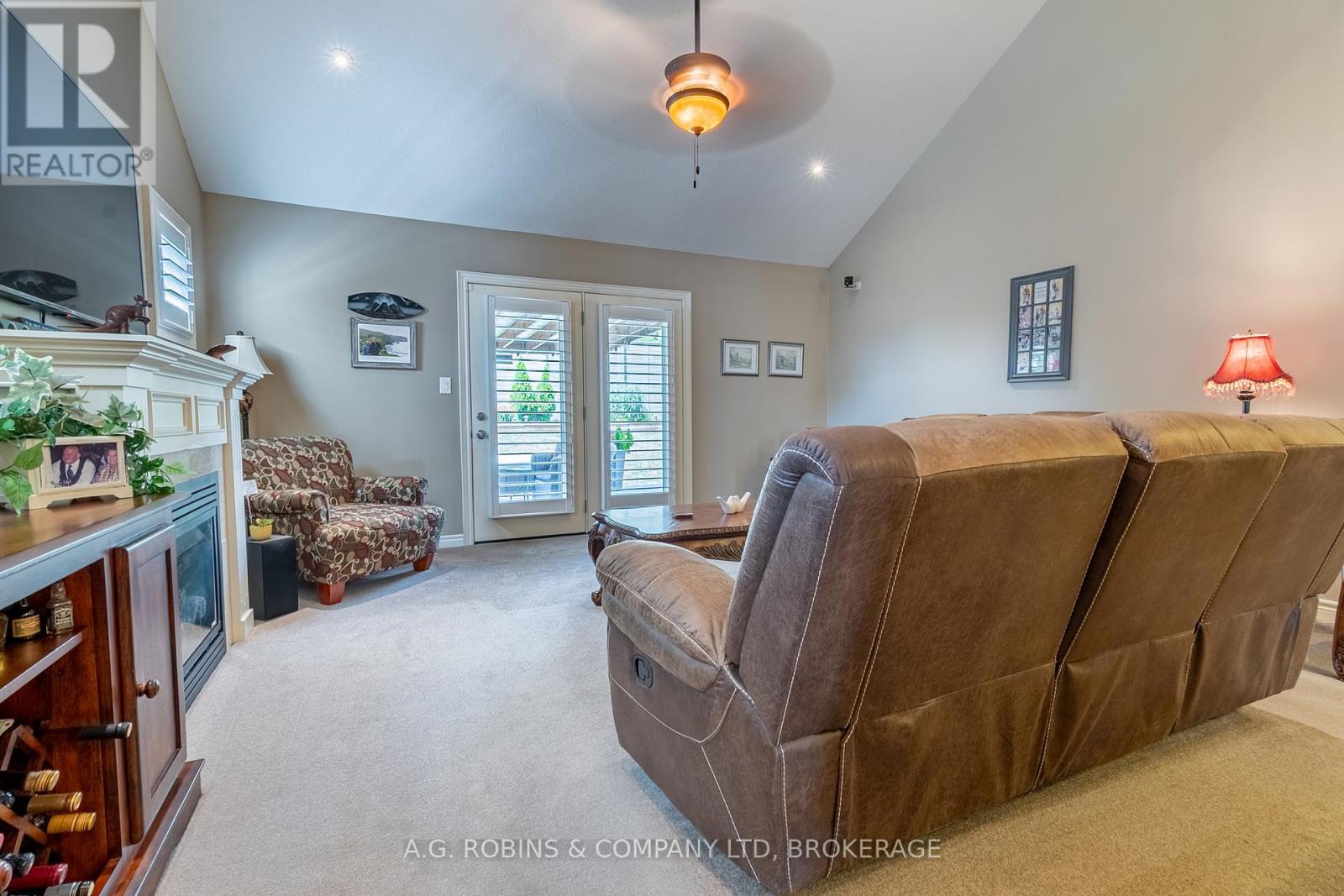 Photo 22 of 103 Tuliptree Road, Thorold ON