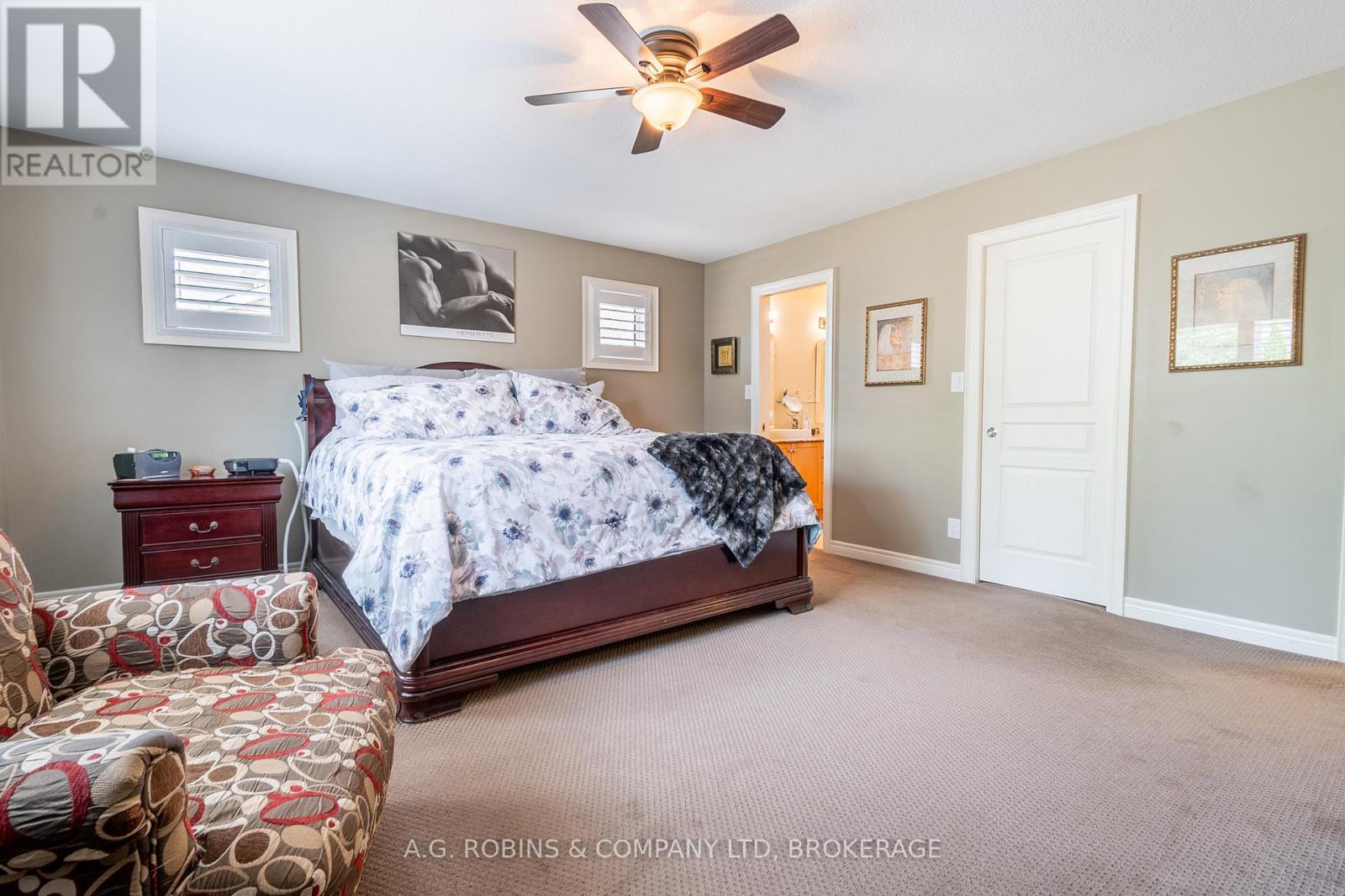 Photo 24 of 103 Tuliptree Road, Thorold ON