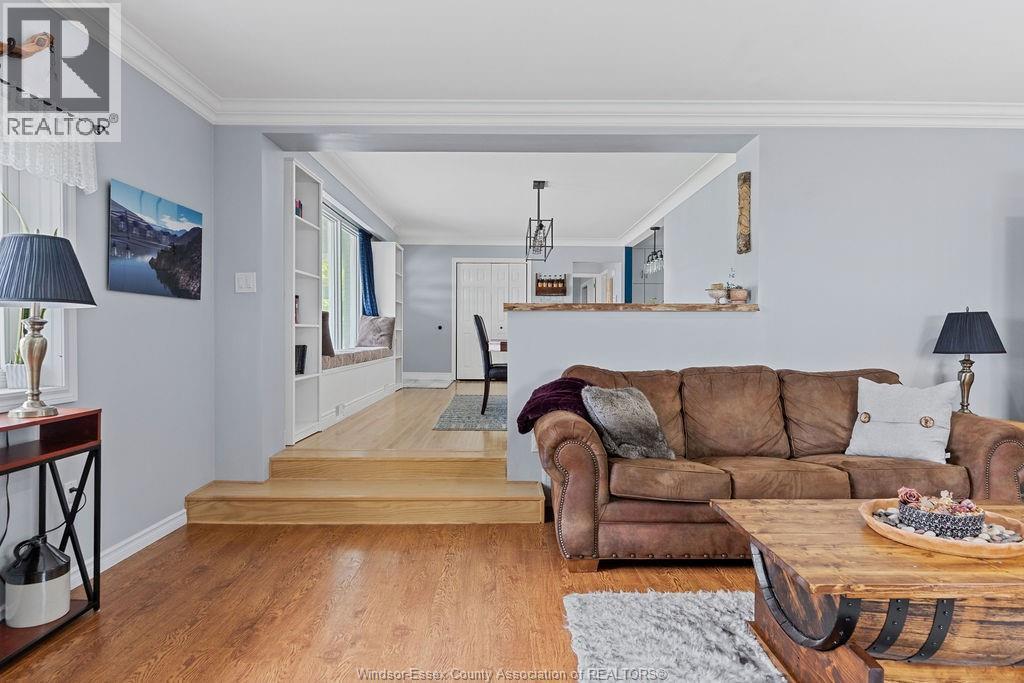 Photo 10 of 4689 Huron Church Line Road, Lasalle ON