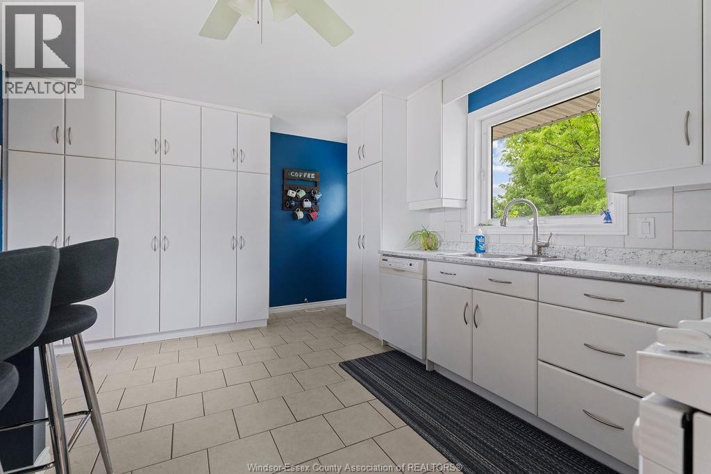 Photo 12 of 4689 Huron Church Line Road, Lasalle ON