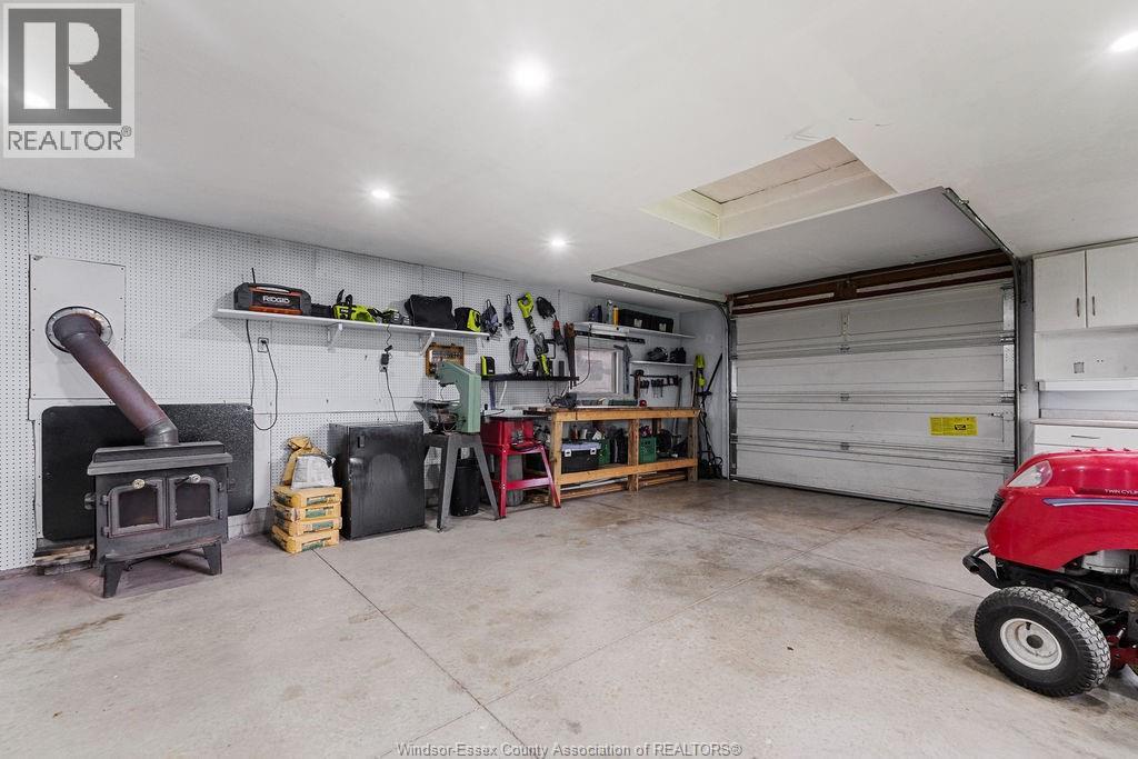 Photo 31 of 4689 Huron Church Line Road, Lasalle ON