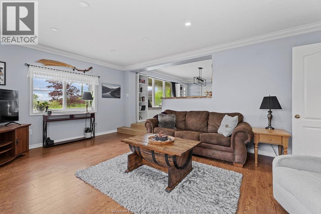 Photo 9 of 4689 Huron Church Line Road, Lasalle ON