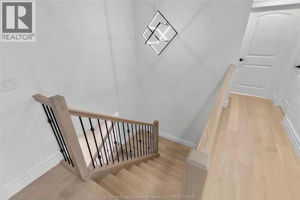 Photo 16 of 468 Marla Crescent, Lakeshore ON