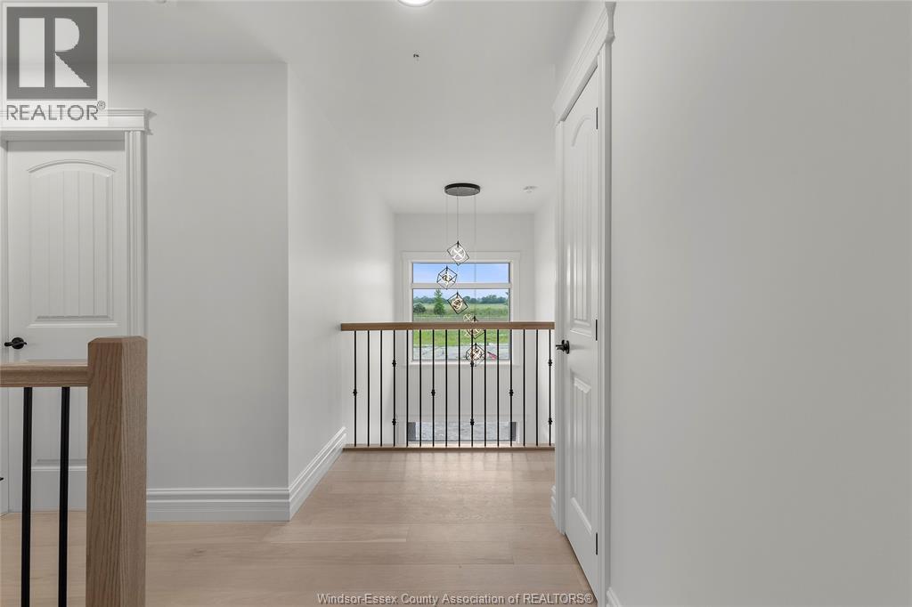 Photo 18 of 468 Marla Crescent, Lakeshore ON