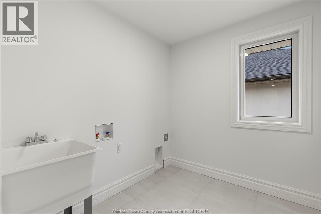 Photo 30 of 468 Marla Crescent, Lakeshore ON