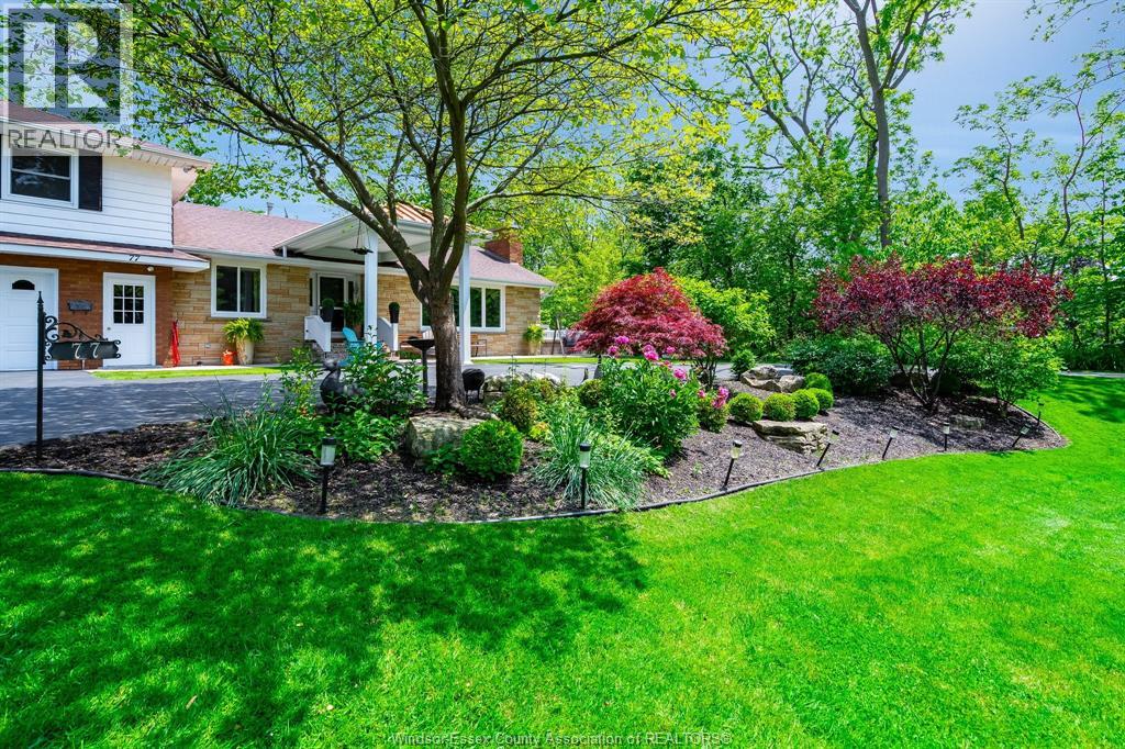 Photo 10 of 77 Prince Albert Street North, Kingsville ON