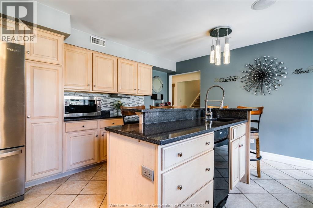 Photo 29 of 77 Prince Albert Street North, Kingsville ON
