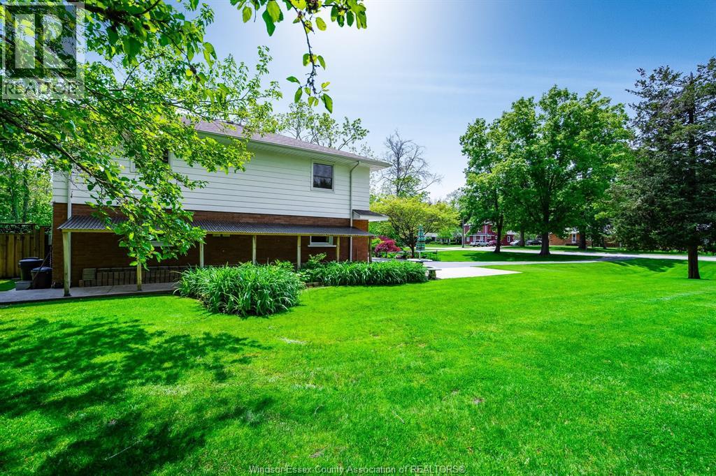 Photo 6 of 77 Prince Albert Street North, Kingsville ON