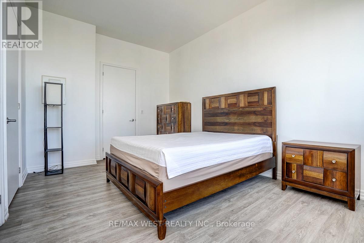 Photo 3 of 1001 797 Don Mills Road, Toronto ON